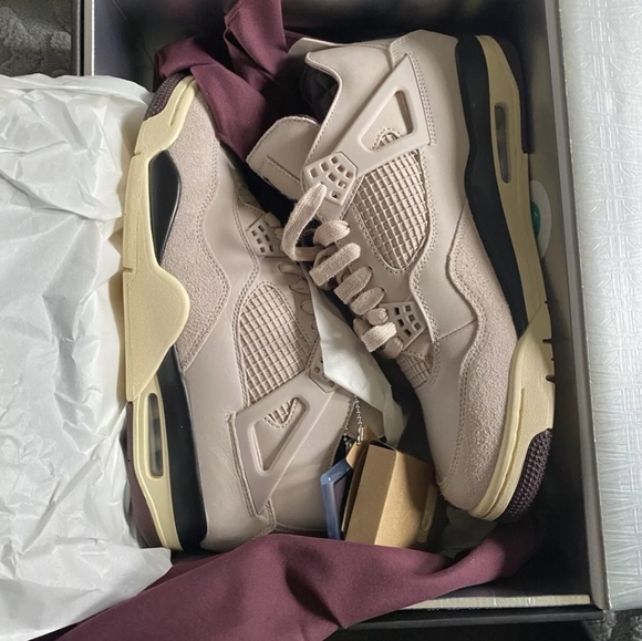 Jordan 4 A Ma Maniere W.Y.W.S size 11 Men's/12.5 Women's - Picture 10 of 16